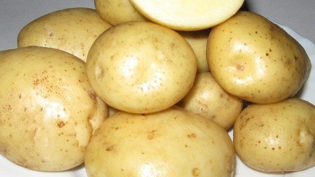 Чем обрабатывать картофель перед посадкой